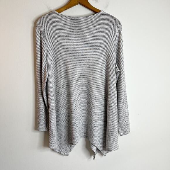 Rafaella Women's Tunic Sweater Sz L Striped Gray & White Asymmetric Grommet Neck - Picture 5 of 9